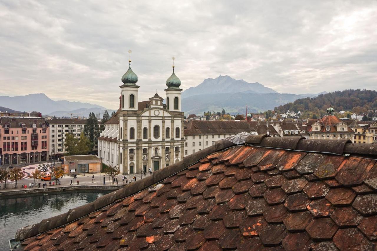 Hitrental Chapel Bridge Luzern