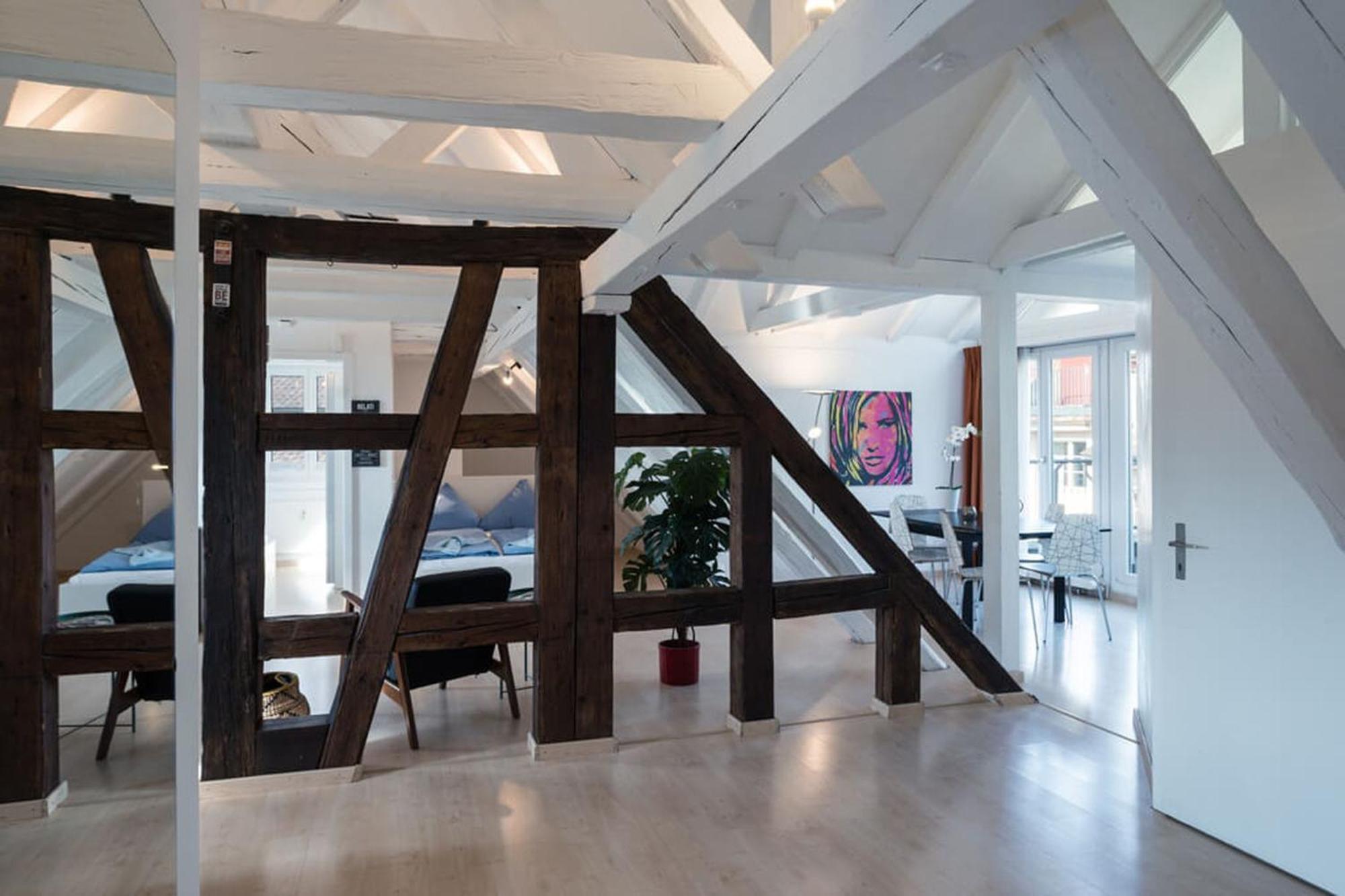 Hitrental Chapel Bridge Apartment Luzern
